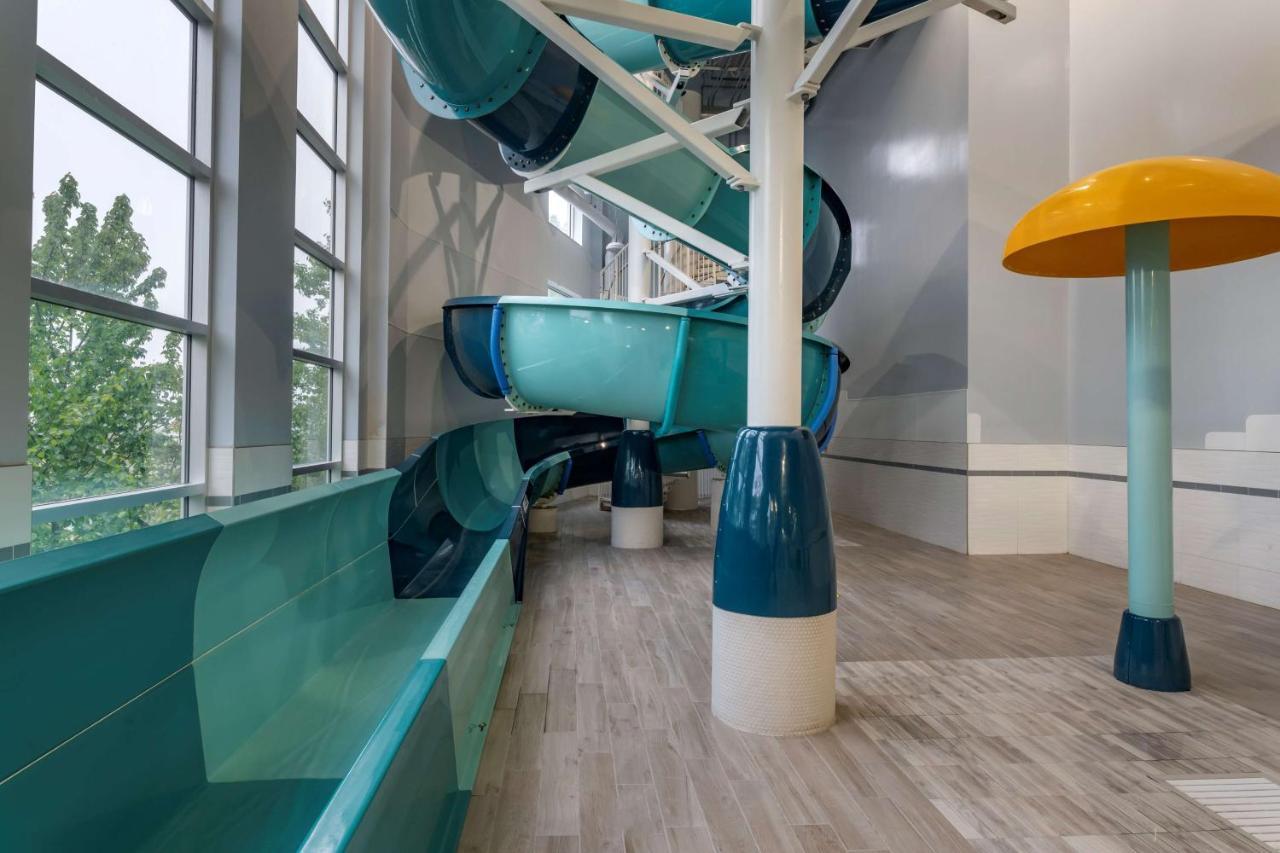 Best Western Plus Dartmouth Hotel & Suites Екстер'єр фото