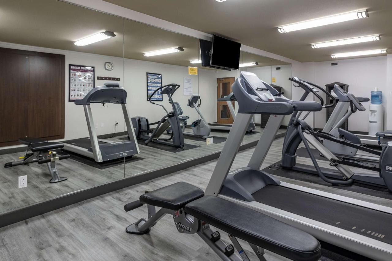 Best Western Plus Dartmouth Hotel & Suites Екстер'єр фото