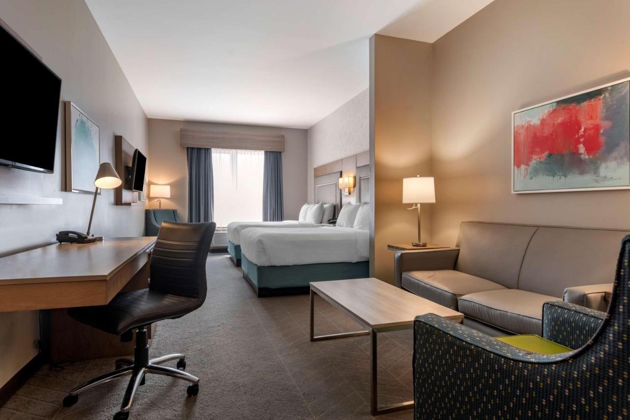 Best Western Plus Dartmouth Hotel & Suites Екстер'єр фото