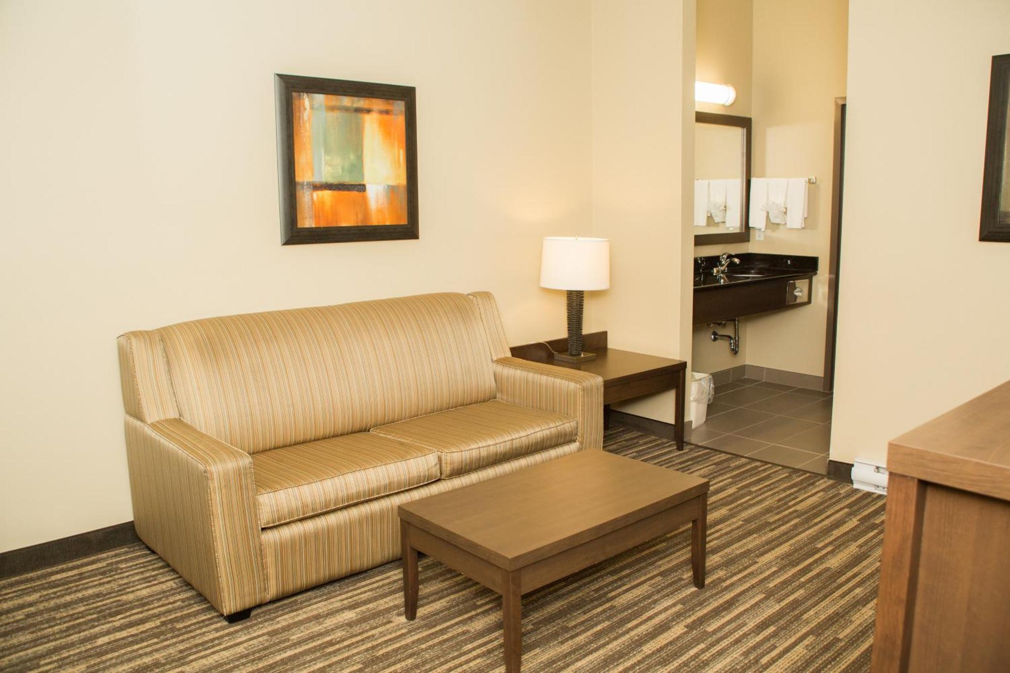 Best Western Plus Dartmouth Hotel & Suites Номер фото