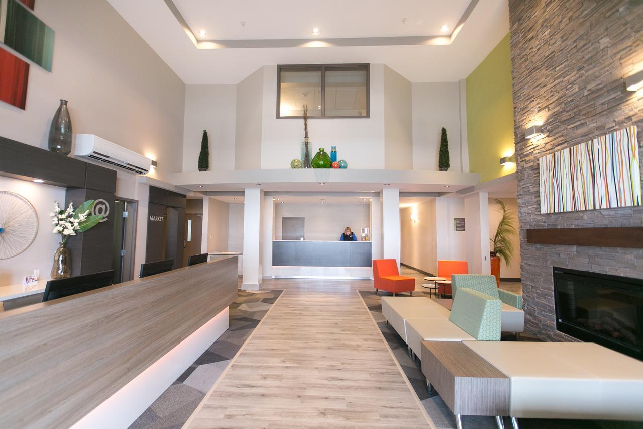Best Western Plus Dartmouth Hotel & Suites Екстер'єр фото